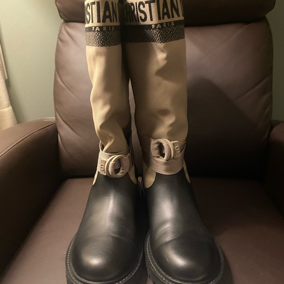 Dior boots sz 42 worn once with box and dustbags - Picture 3 of 11